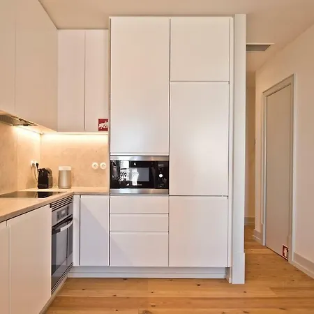 Unique 2 Bdr Apt Sea View Baixa Alfama D *