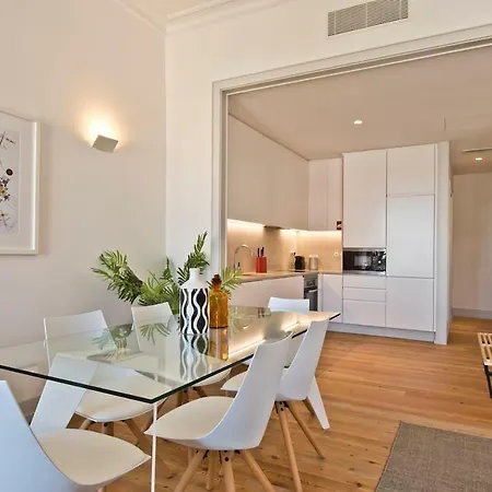 Unique 2 Bdr Apt Sea View Baixa Alfama D Apartment
